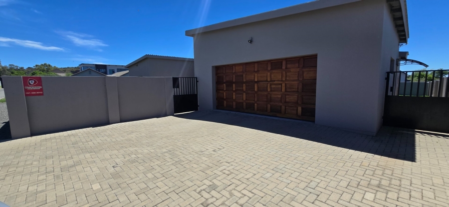3 Bedroom Property for Sale in Somerton Estate Free State